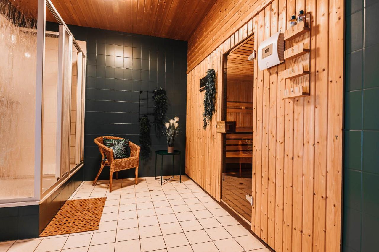 Xxl Ferienhaus Goldberger See - Sauna - 16 Personen Extérieur photo